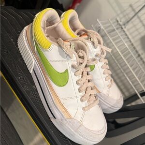 Nike court legacy fit platform sneakers